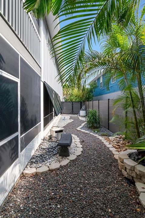 En Venta: $825,000 (4 camas, 2 baños, 2072 Pies cuadrados)