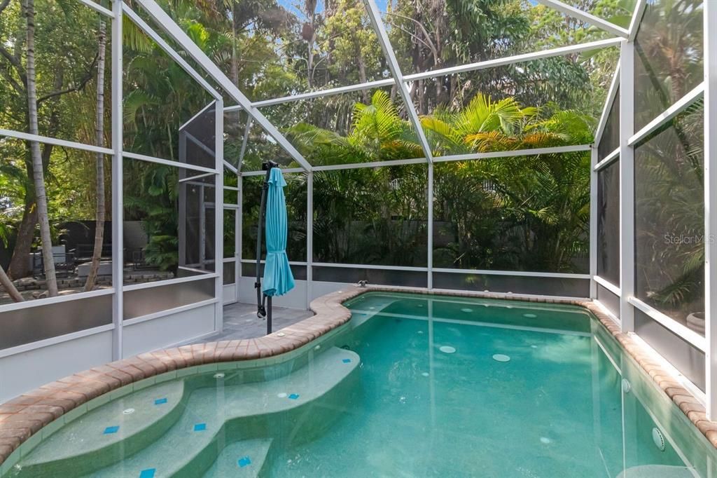 En Venta: $825,000 (4 camas, 2 baños, 2072 Pies cuadrados)