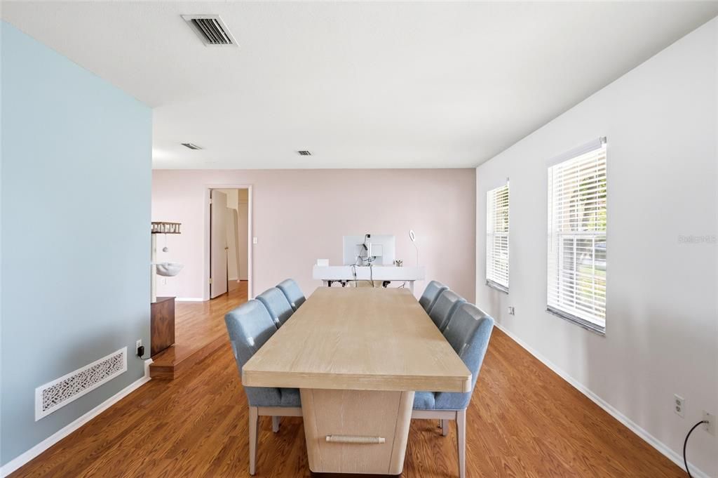 For Sale: $419,999 (3 beds, 2 baths, 2152 Square Feet)