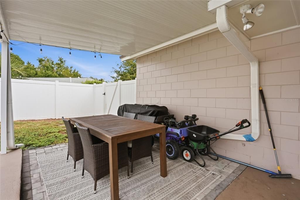 For Sale: $419,999 (3 beds, 2 baths, 2152 Square Feet)