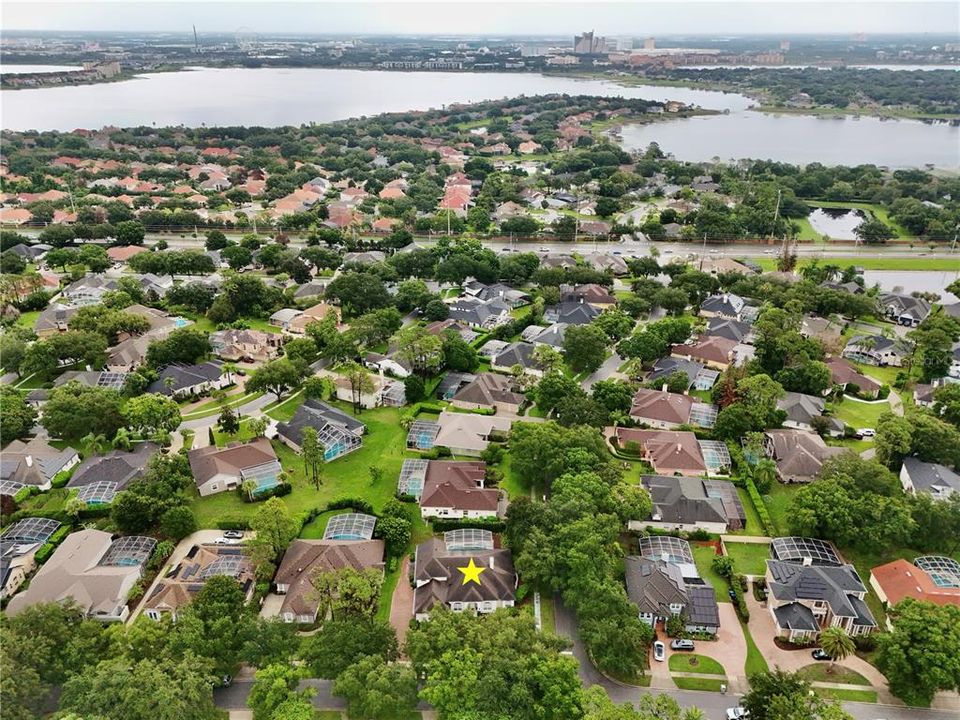 En Venta: $1,075,000 (7 camas, 5 baños, 3608 Pies cuadrados)