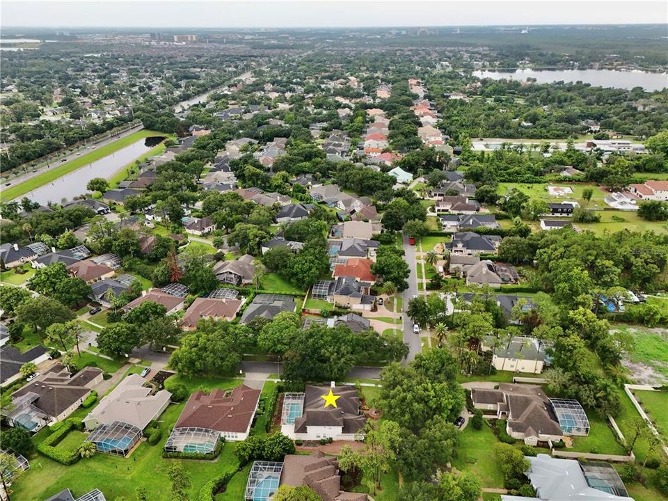 En Venta: $1,075,000 (7 camas, 5 baños, 3608 Pies cuadrados)