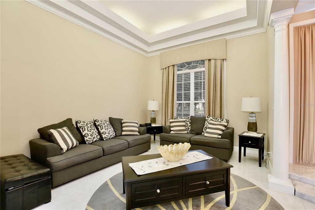 En Venta: $1,075,000 (7 camas, 5 baños, 3608 Pies cuadrados)