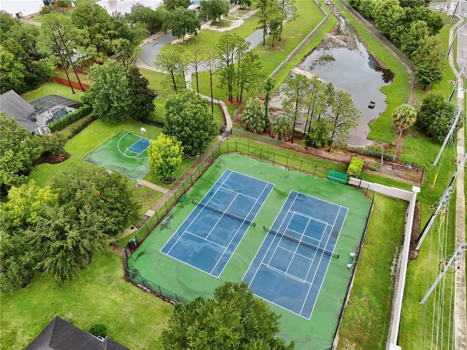 En Venta: $1,075,000 (7 camas, 5 baños, 3608 Pies cuadrados)