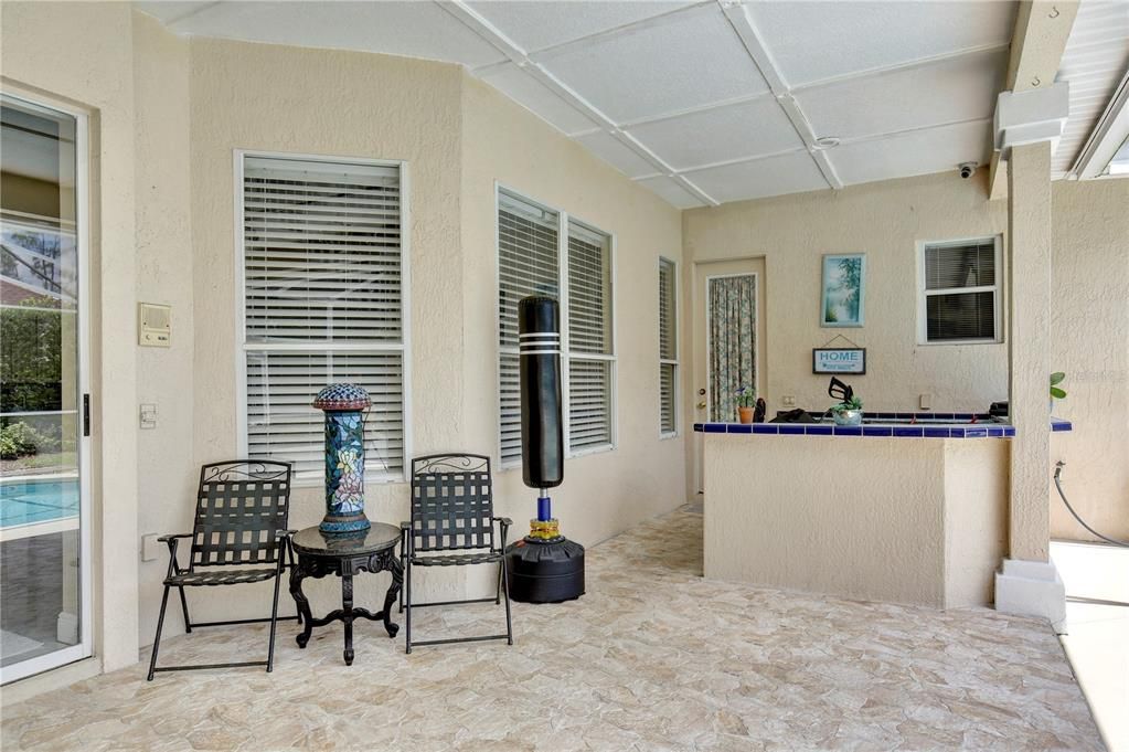 En Venta: $1,075,000 (7 camas, 5 baños, 3608 Pies cuadrados)