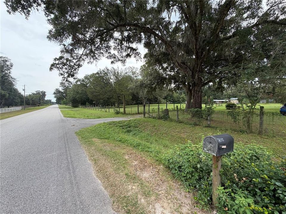 For Sale: $399,900 (3 beds, 2 baths, 1404 Square Feet)