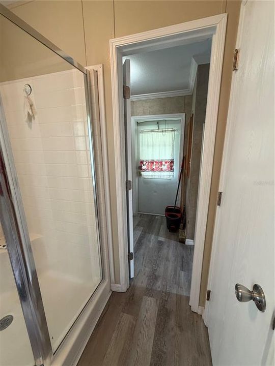 For Sale: $399,900 (3 beds, 2 baths, 1404 Square Feet)