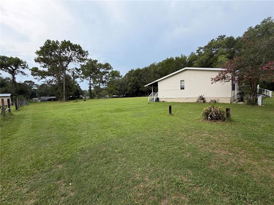 For Sale: $399,900 (3 beds, 2 baths, 1404 Square Feet)