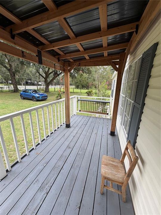For Sale: $399,900 (3 beds, 2 baths, 1404 Square Feet)