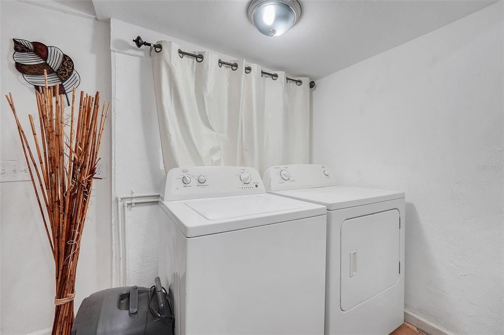 В аренду: $1,700 (2 спален, 1 ванн, 1032 Квадратных фут)