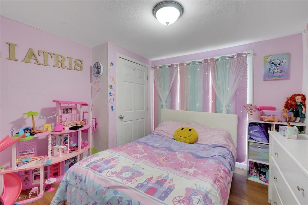 В аренду: $1,700 (2 спален, 1 ванн, 1032 Квадратных фут)