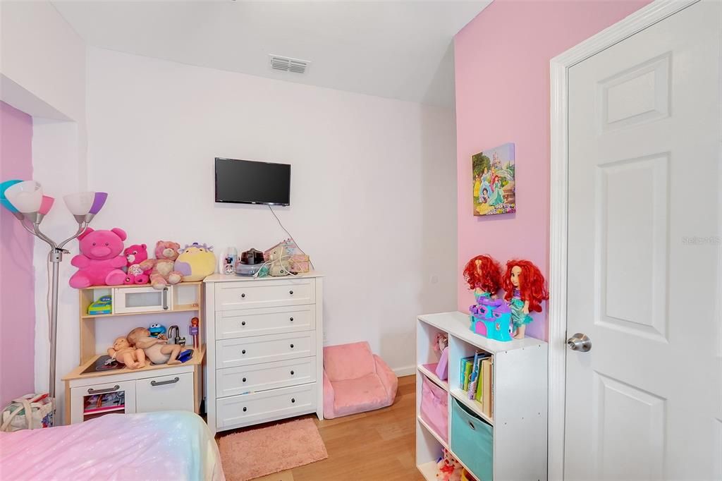 В аренду: $1,700 (2 спален, 1 ванн, 1032 Квадратных фут)
