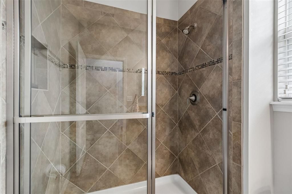 For Rent: $3,800 (4 beds, 4 baths, 3259 Square Feet)