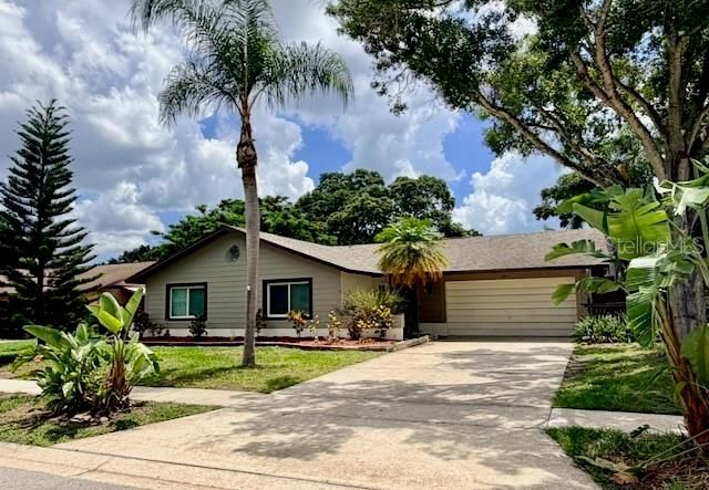 : $645,000 (3 camas, 2 baños, 1900 Pies cuadrados)