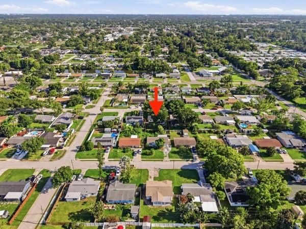 На продажу: $299,900 (3 спален, 1 ванн, 818 Квадратных фут)