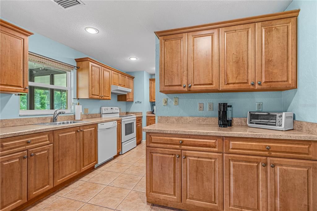 En Venta: $312,000 (3 camas, 2 baños, 1064 Pies cuadrados)
