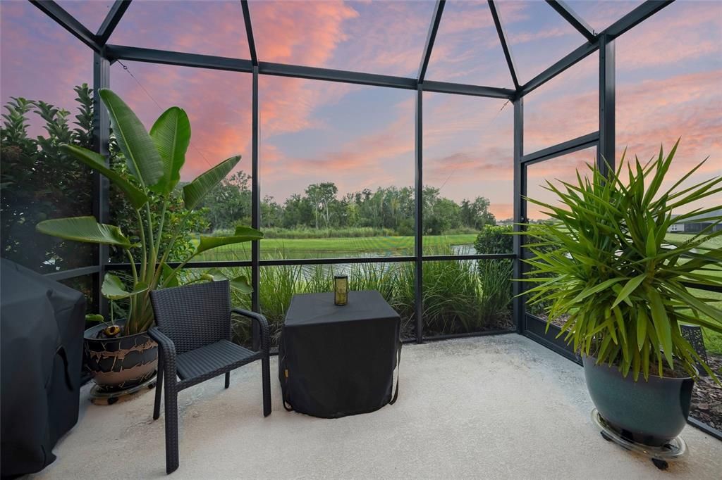 Activo con contrato: $369,900 (2 camas, 2 baños, 1525 Pies cuadrados)