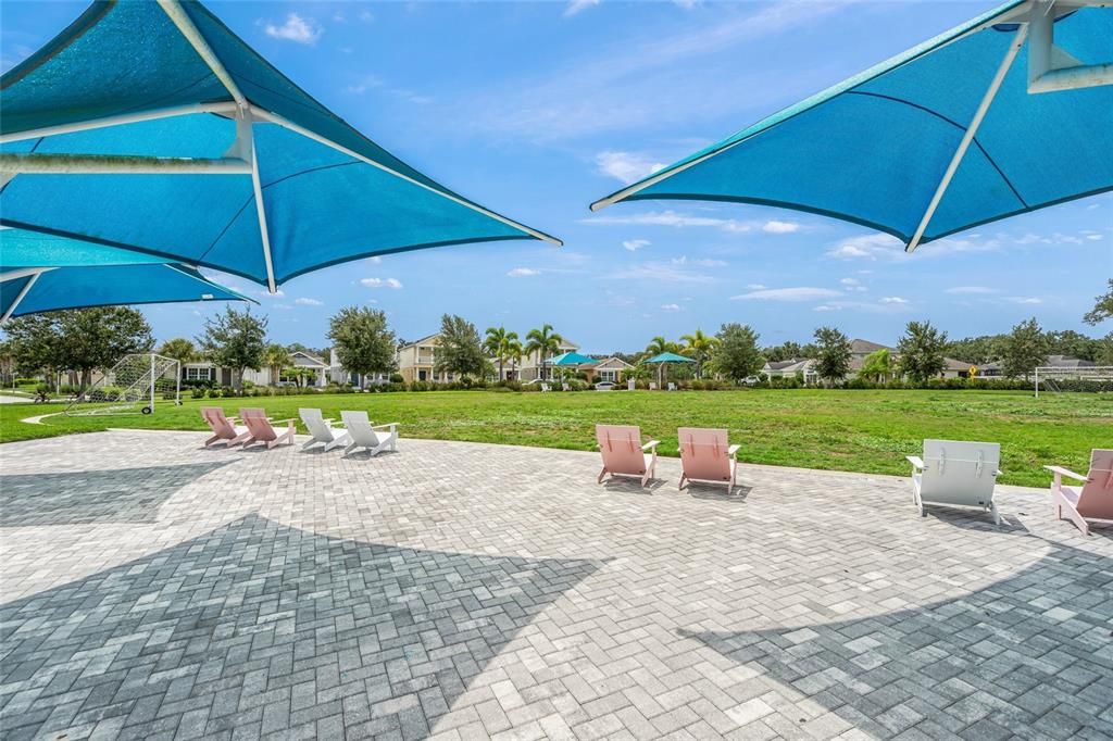 Activo con contrato: $369,900 (2 camas, 2 baños, 1525 Pies cuadrados)