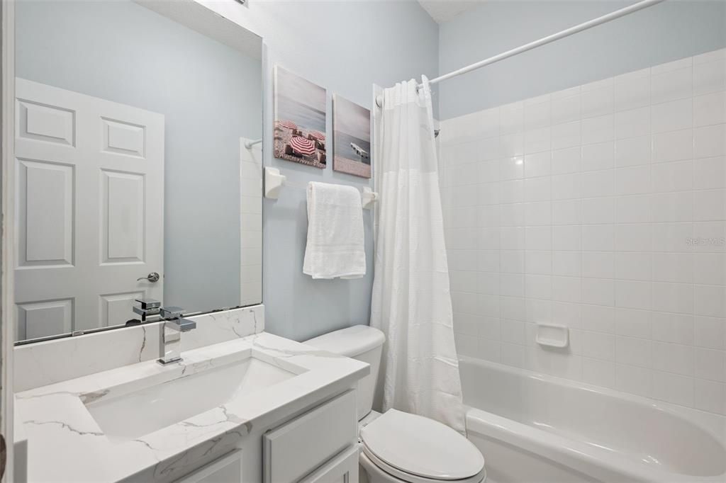 For Sale: $550,000 (3 beds, 2 baths, 2052 Square Feet)