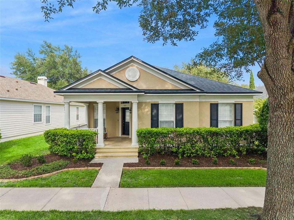 For Sale: $550,000 (3 beds, 2 baths, 2052 Square Feet)