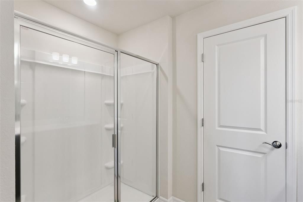 На продажу: $479,999 (4 спален, 3 ванн, 1833 Квадратных фут)