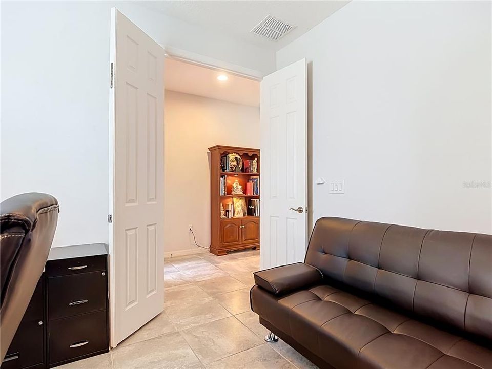 Active With Contract: $360,000 (2 beds, 2 baths, 1705 Square Feet)