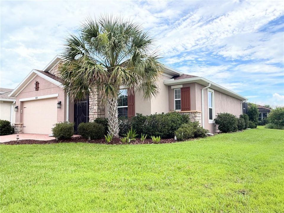 Active With Contract: $360,000 (2 beds, 2 baths, 1705 Square Feet)