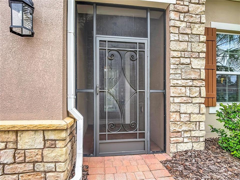 Active With Contract: $360,000 (2 beds, 2 baths, 1705 Square Feet)