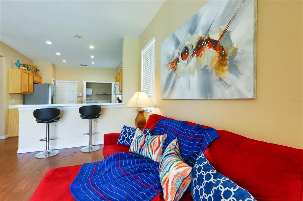 В аренду: $2,325 (3 спален, 2 ванн, 1600 Квадратных фут)