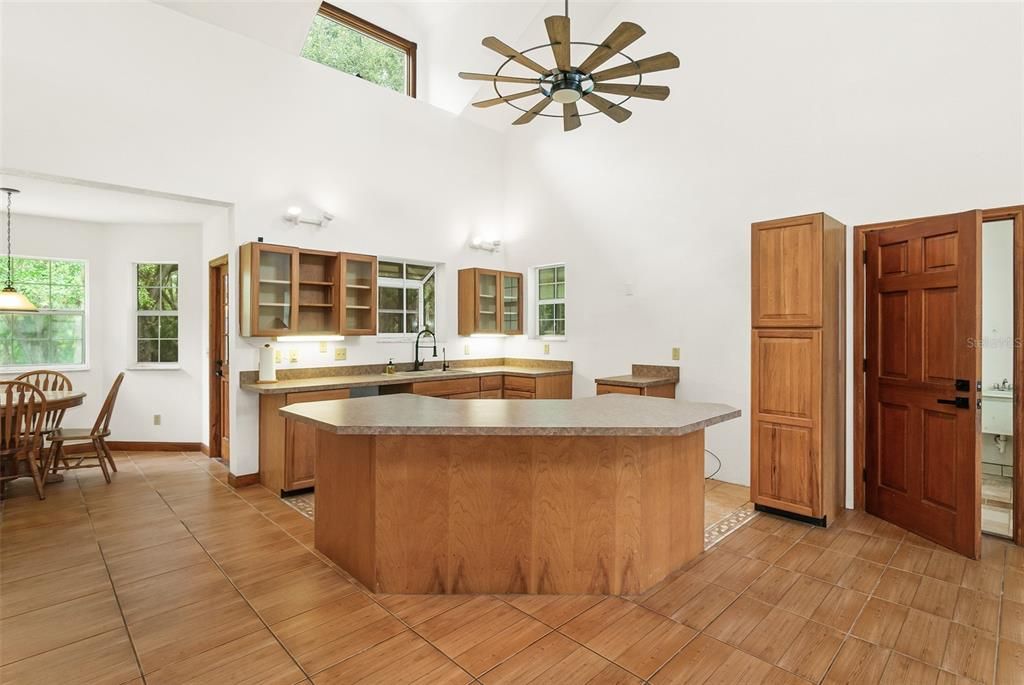En Venta: $599,000 (3 camas, 1 baños, 1657 Pies cuadrados)