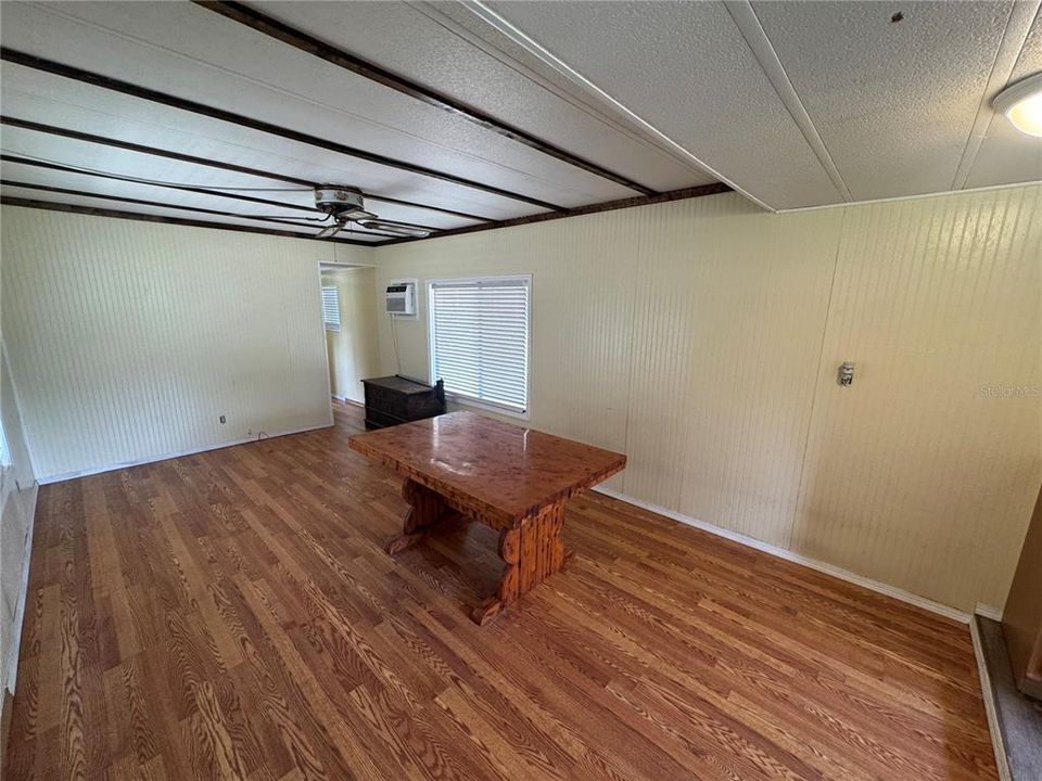 En Venta: $129,900 (2 camas, 1 baños, 720 Pies cuadrados)