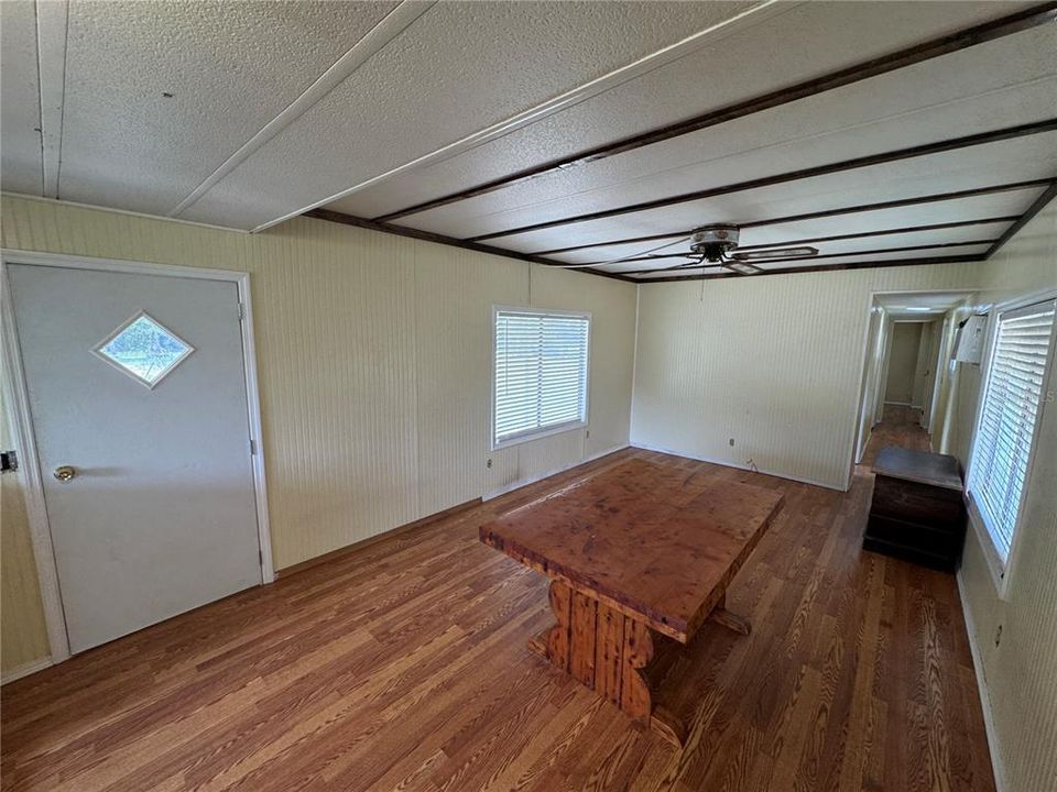 En Venta: $129,900 (2 camas, 1 baños, 720 Pies cuadrados)