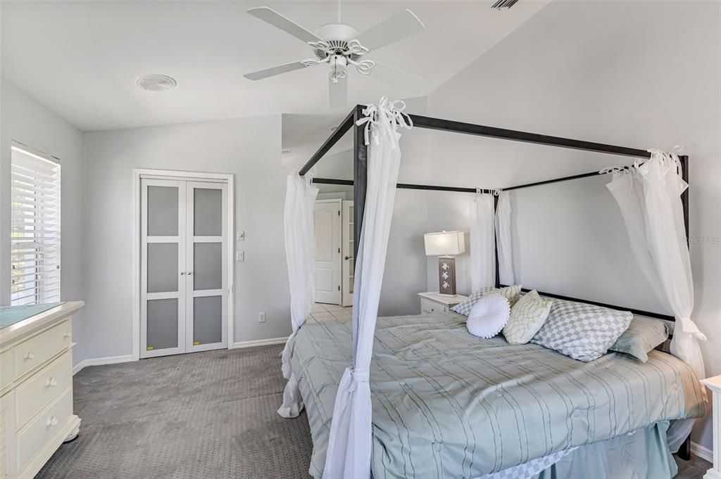 For Sale: $690,000 (3 beds, 2 baths, 2088 Square Feet)
