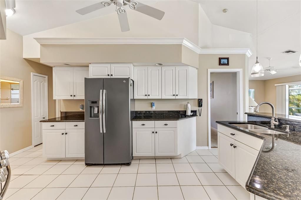 For Sale: $690,000 (3 beds, 2 baths, 2088 Square Feet)