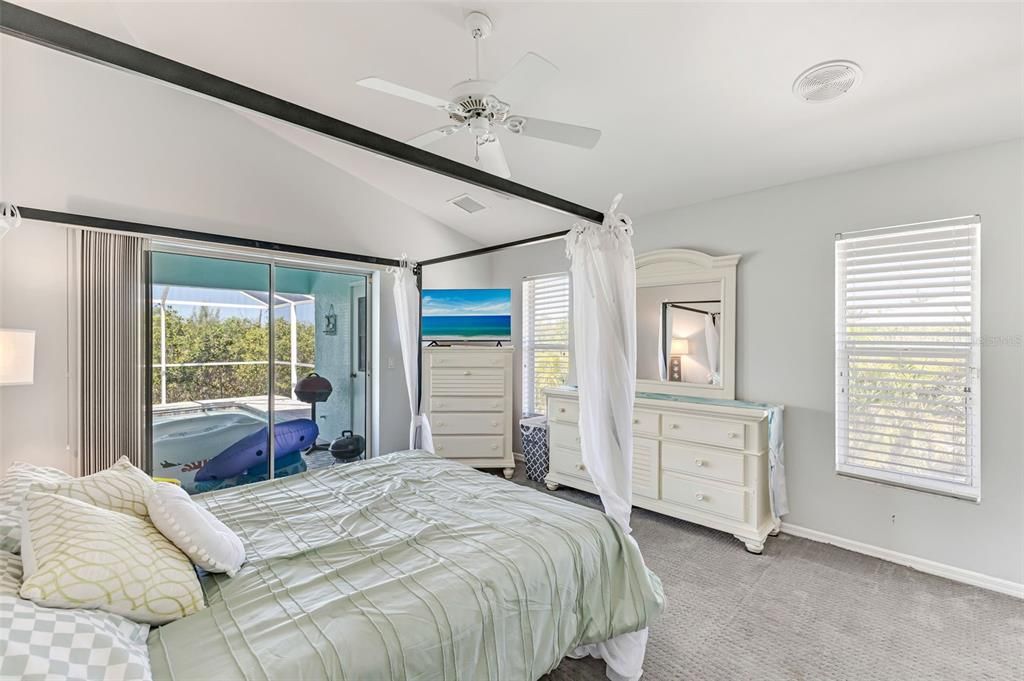 For Sale: $690,000 (3 beds, 2 baths, 2088 Square Feet)