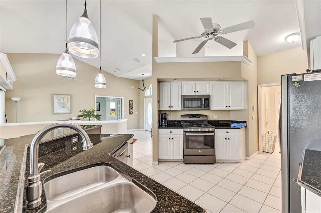 For Sale: $690,000 (3 beds, 2 baths, 2088 Square Feet)