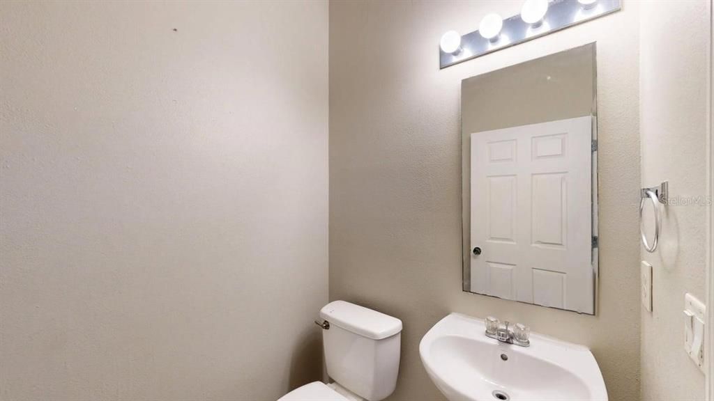 В аренду: $3,500 (3 спален, 2 ванн, 2974 Квадратных фут)