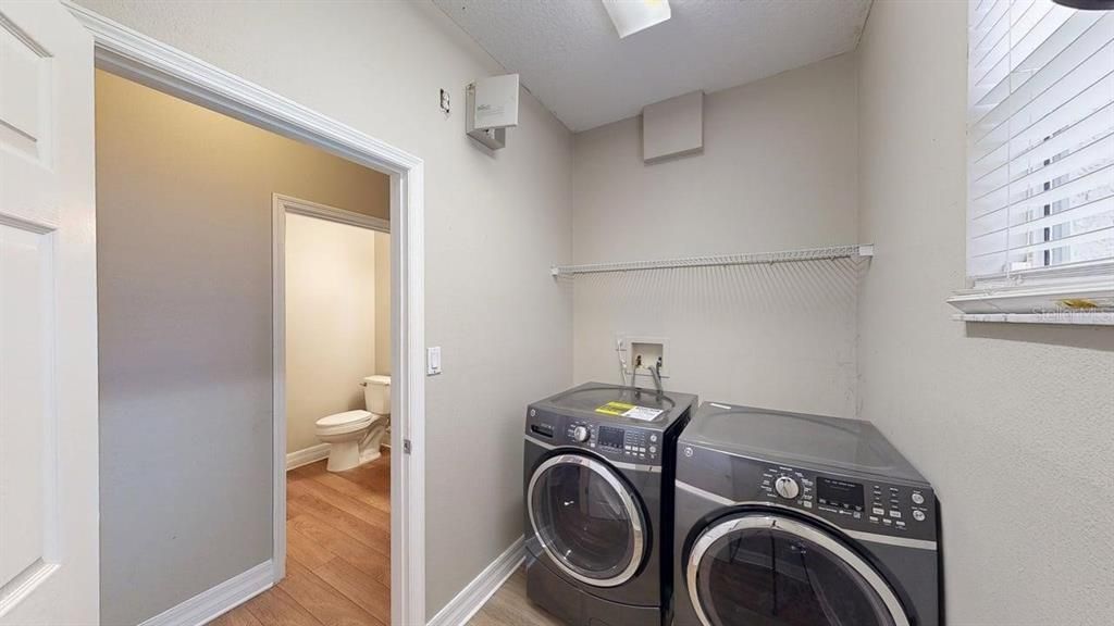 В аренду: $3,500 (3 спален, 2 ванн, 2974 Квадратных фут)