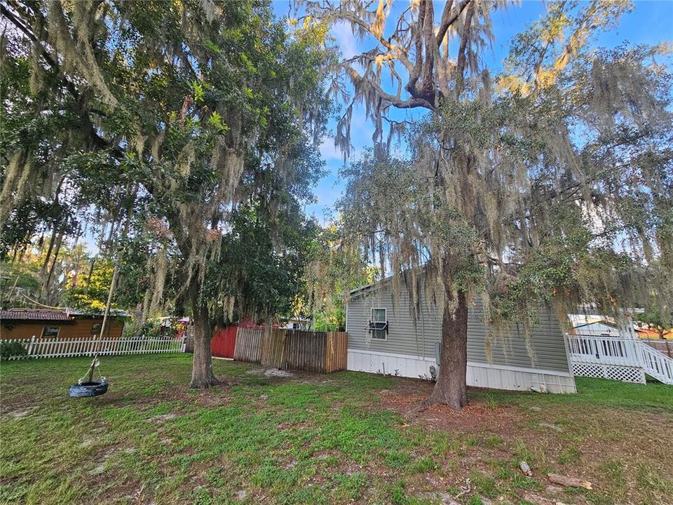 For Sale: $225,000 (3 beds, 2 baths, 1186 Square Feet)