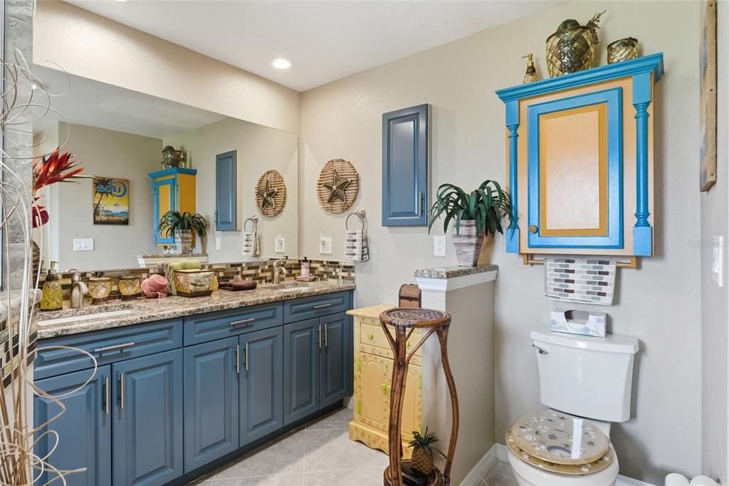 For Sale: $650,000 (3 beds, 2 baths, 2154 Square Feet)