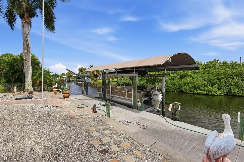 For Sale: $650,000 (3 beds, 2 baths, 2154 Square Feet)