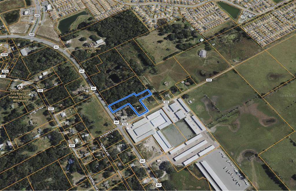 На продажу: $775,000 (2.41 acres)