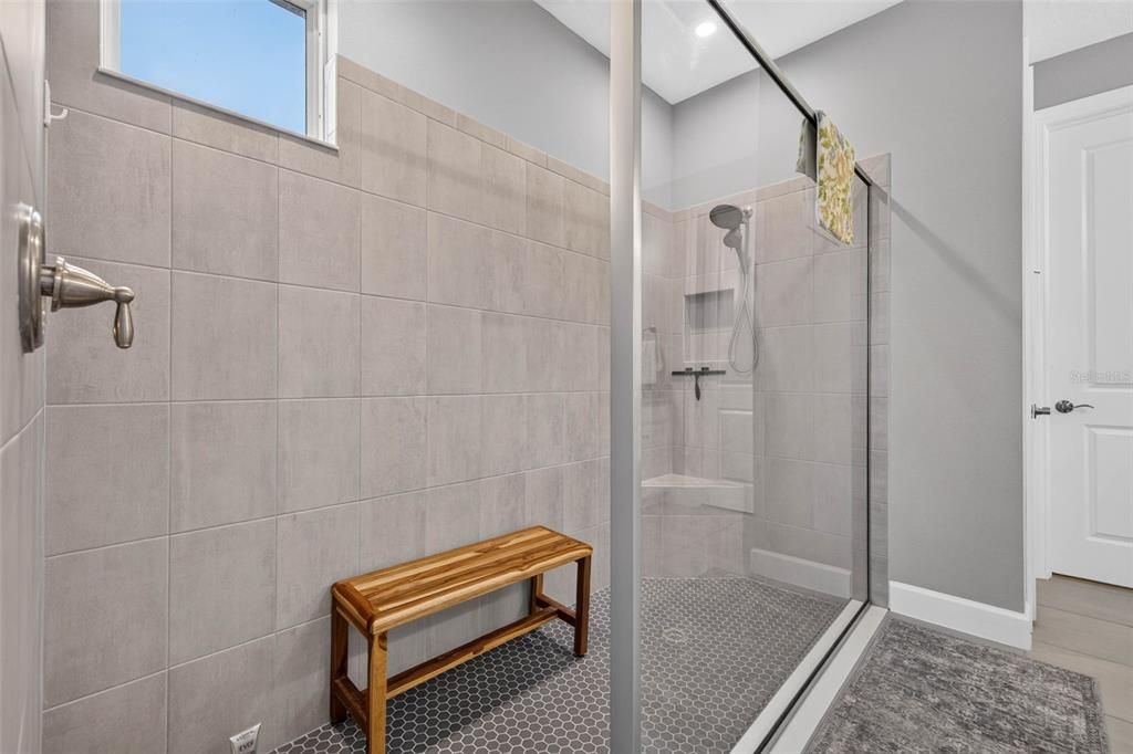 En Venta: $759,000 (3 camas, 3 baños, 2295 Pies cuadrados)