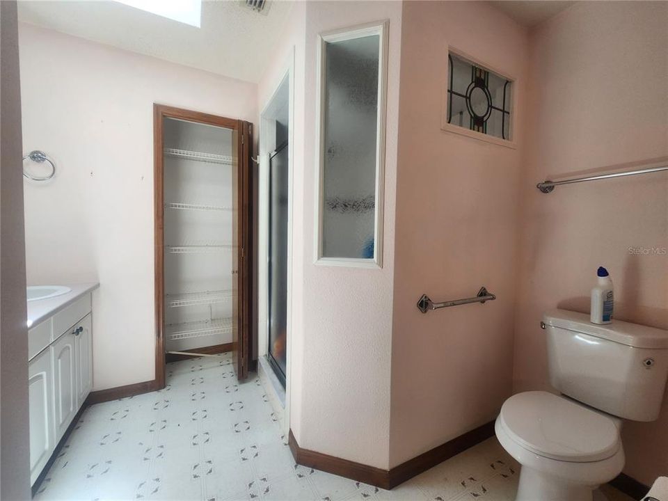 На продажу: $385,000 (2 спален, 2 ванн, 3126 Квадратных фут)