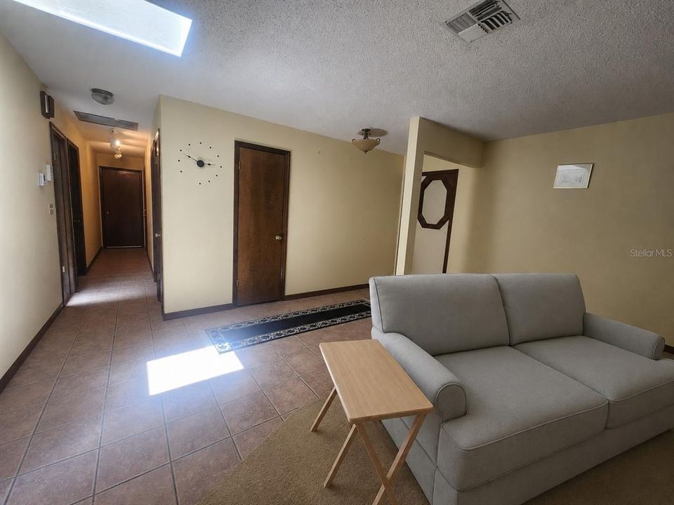 На продажу: $385,000 (2 спален, 2 ванн, 3126 Квадратных фут)