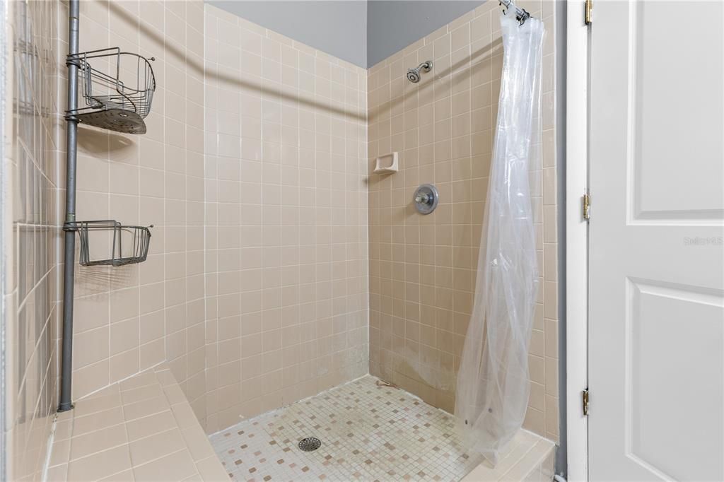 For Sale: $540,000 (3 beds, 2 baths, 2039 Square Feet)