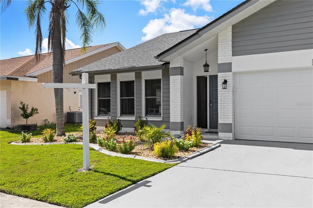 For Sale: $540,000 (3 beds, 2 baths, 2039 Square Feet)