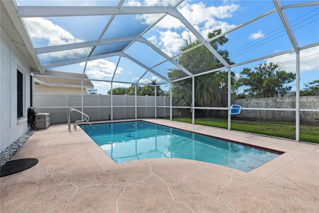 For Sale: $540,000 (3 beds, 2 baths, 2039 Square Feet)