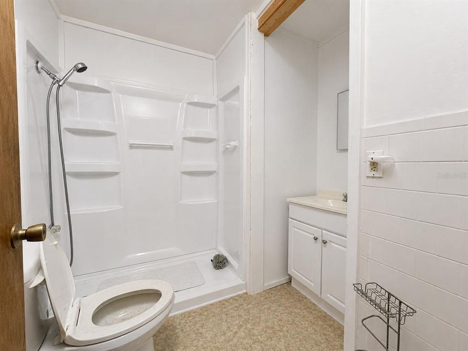 На продажу: $109,900 (3 спален, 1 ванн, 1152 Квадратных фут)