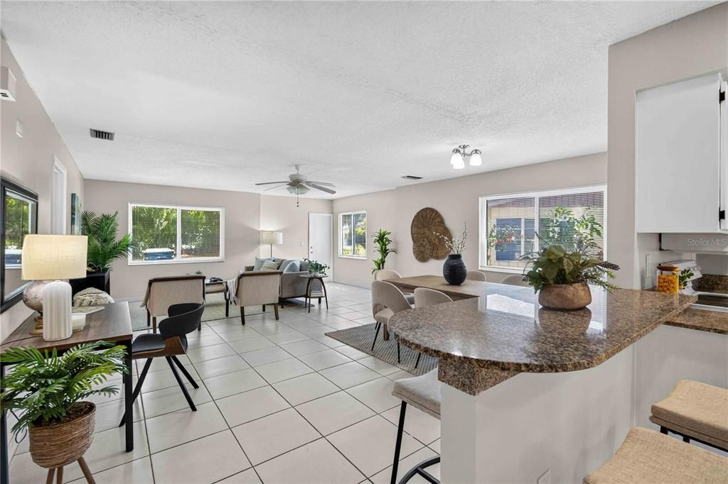 For Sale: $200,000 (2 beds, 2 baths, 1258 Square Feet)
